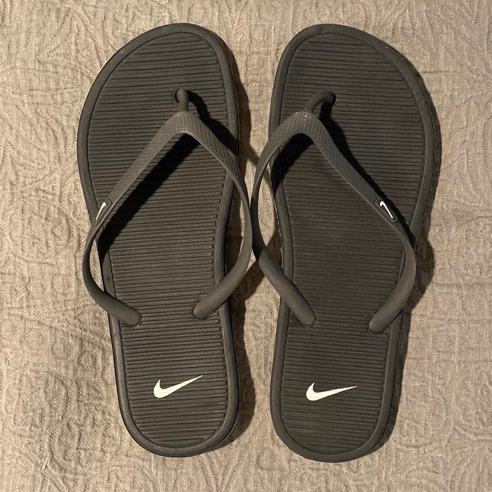 Nike Flip Flops